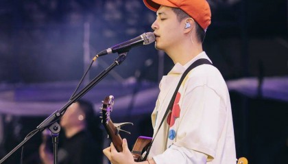 误将 “你好哈尔滨” 说成 “你好石家庄”,马頔鞠躬致歉:有需要的话我给哈尔滨磕一个,以后再也不敢了