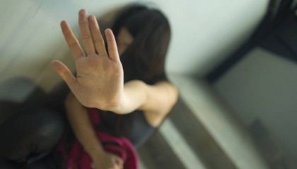 女生一个月被打13次不算霸凌?怎样才算