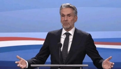 荷兰首相:中国人没能力管好安世,我们出手纯属好意,是中国误会了
