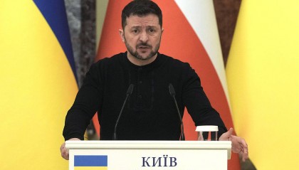 加拿大宣布对俄实施新制裁！乌外交部：至少年底前不会与俄方和谈！俄外交部回应