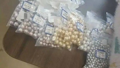 浙江一女子半年时间“蚂蚁搬家”式偷走公司500多件珠宝，价值200万元