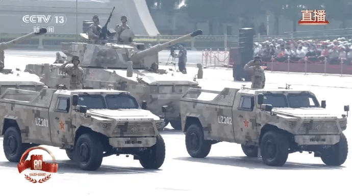 九三阅兵重磅武器汇总来了，完整视频+高清大图！中国军队装备已经Next Level，军迷变军盲