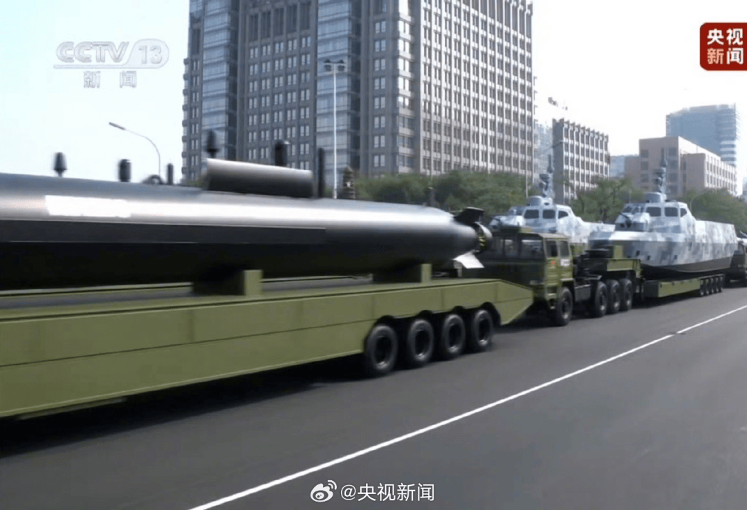 九三阅兵重磅武器汇总来了，完整视频+高清大图！中国军队装备已经Next Level，军迷变军盲