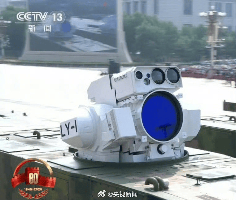 九三阅兵重磅武器汇总来了，完整视频+高清大图！中国军队装备已经Next Level，军迷变军盲