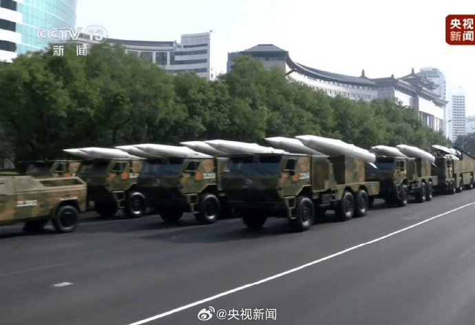 九三阅兵重磅武器汇总来了，完整视频+高清大图！中国军队装备已经Next Level，军迷变军盲