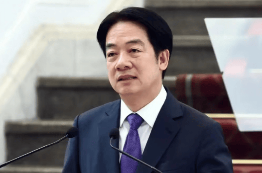不止洪秀柱登上天安门，12位台湾代表用行动，告诉赖清德大势所趋，大阅兵冲击台独谎言