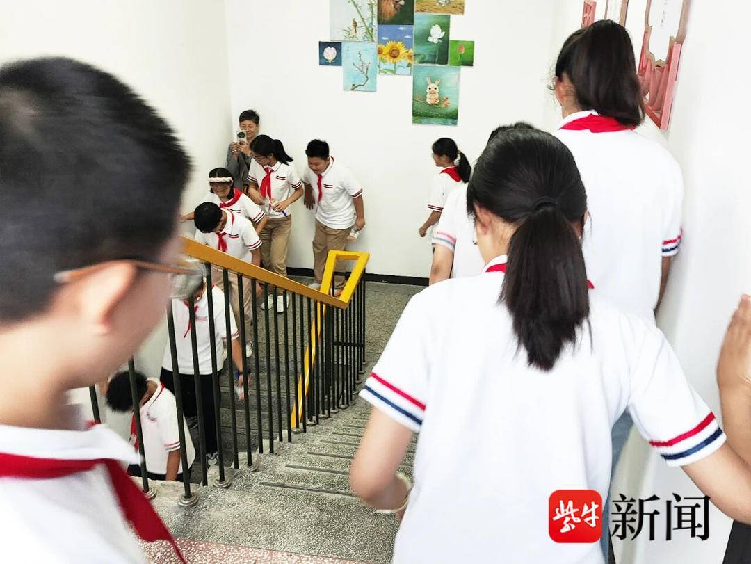 应急微课堂进社区，扬州市开展第36个国际减灾日主题活动