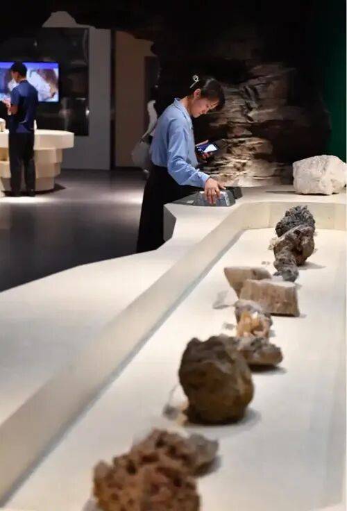 【国内新闻】校馆弦歌丨中南大学地质博物馆:追寻地质报国足迹
