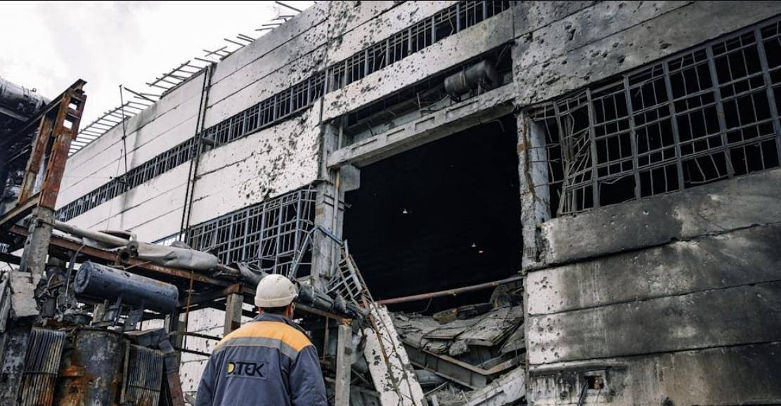 普京终于打七寸了,俄军一个月把电力全炸烂,乌克兰撑不到150天