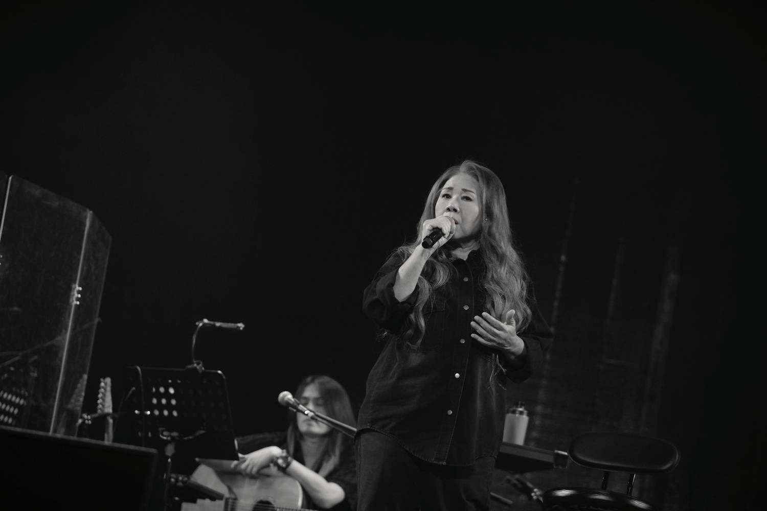 陈小霞音乐分享会温情上演 广州北京双城演绎创作人生