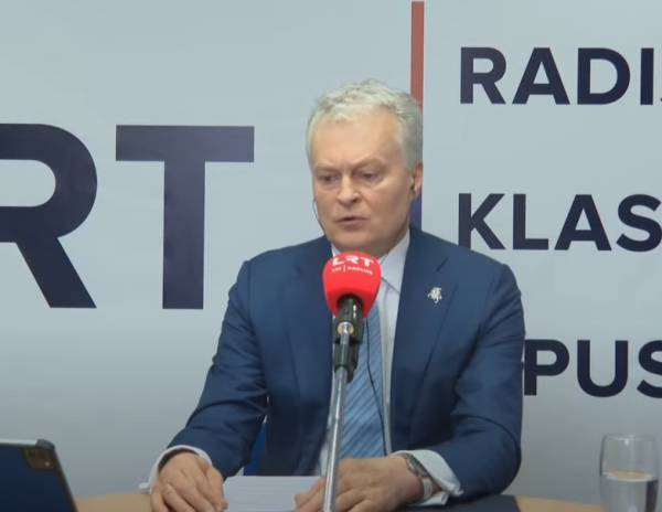 不敢重蹈立陶宛覆辙，爱沙尼亚卡了台当局两年…