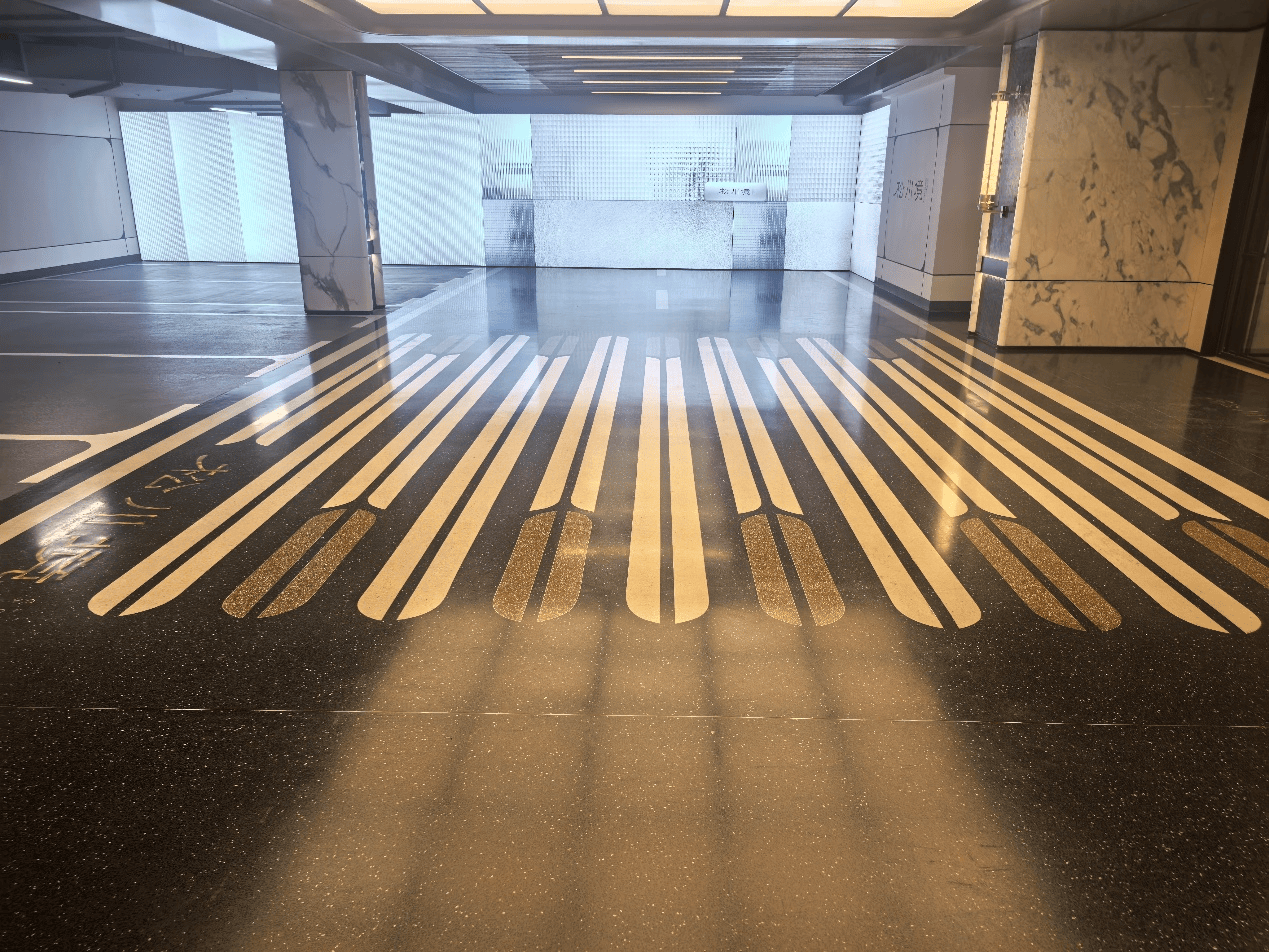 杭州不少小区地下车库的地面已破旧不堪,翻新要多少钱?