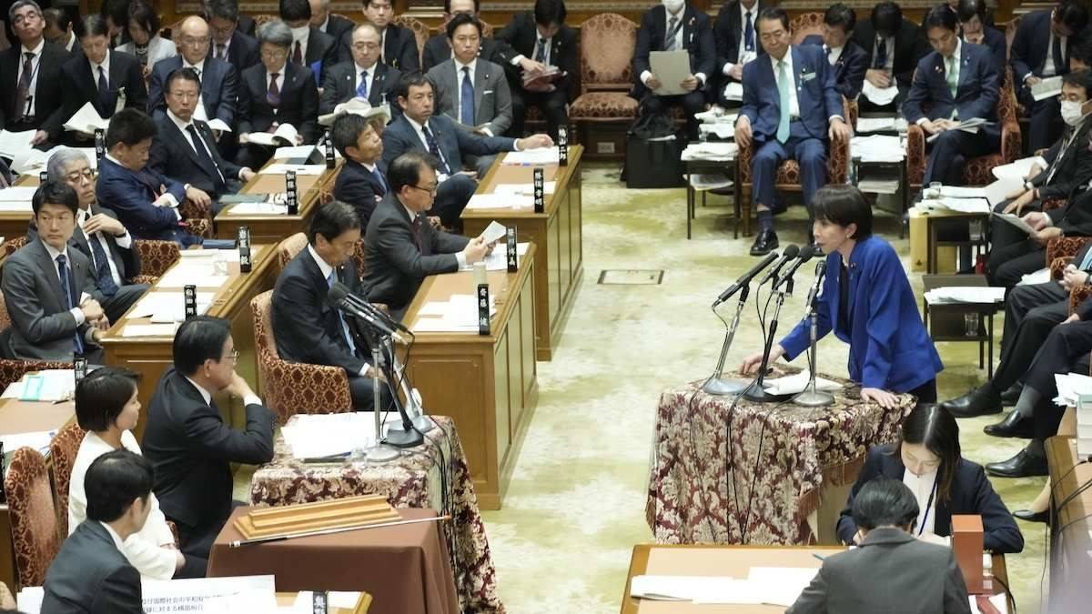 只想对话，不肯道歉？高市早苗请求中日会晤，中方果断拒绝，外交部提三个要求！