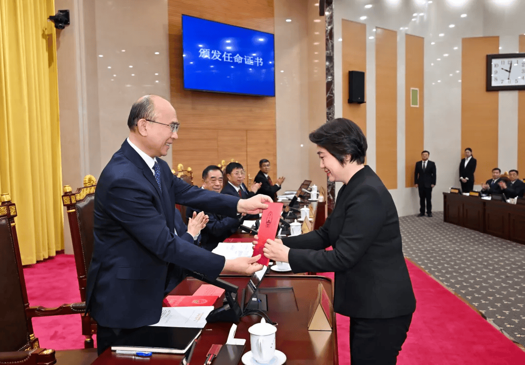 丛丽任黑龙江省副省长