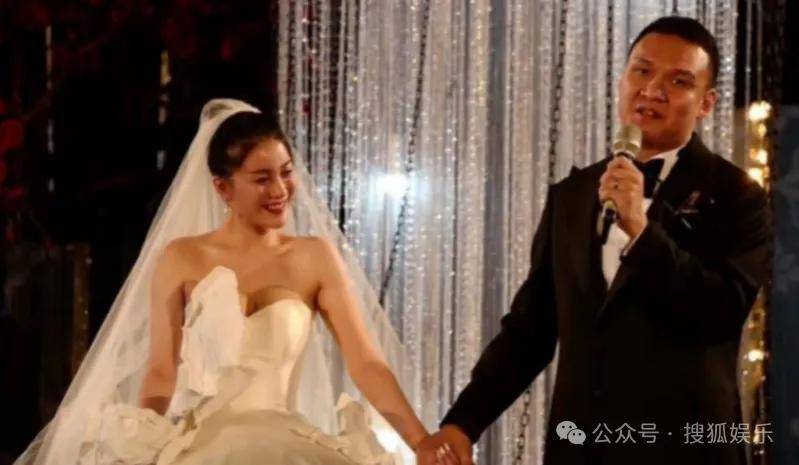 官宣与年下弟弟的新恋情!姐姐离婚后审美火速升级了?!